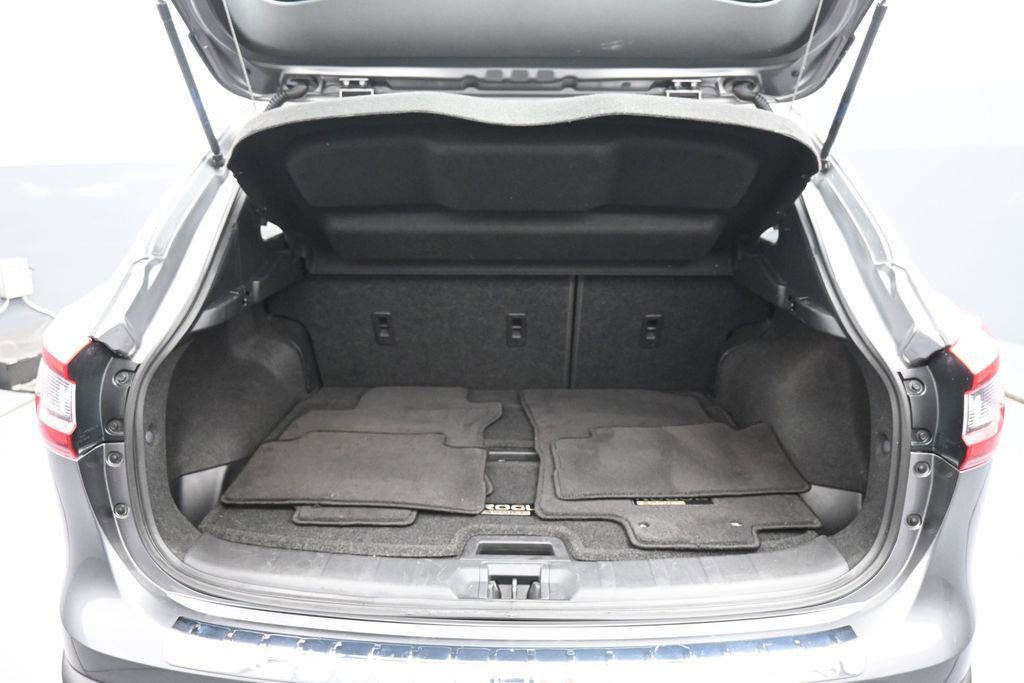 Used 2020 Nissan Rogue Sport SV AWD/4WD image 21