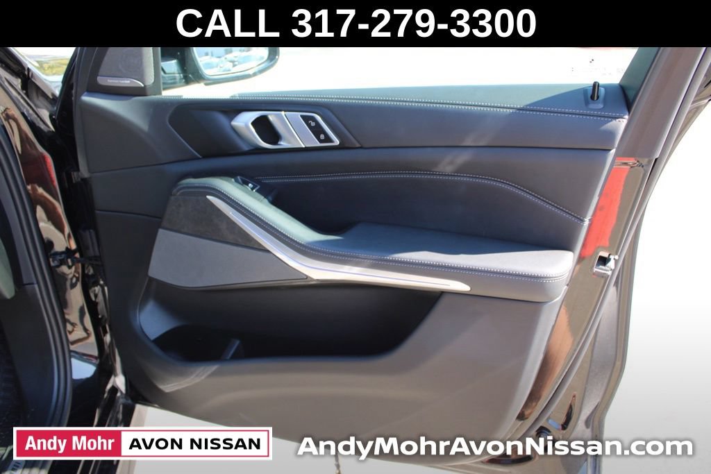 Used 2025 BMW X5 xDrive40i AWD/4WD image 23