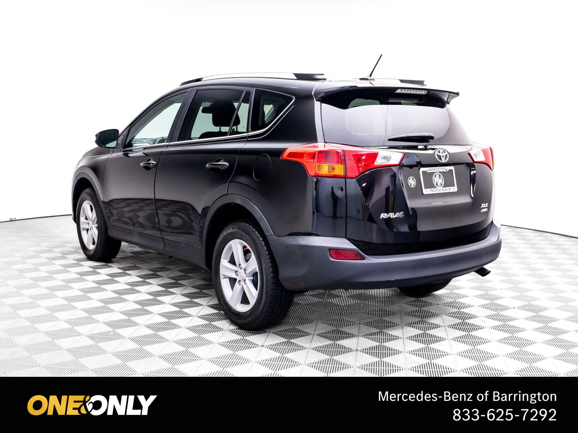 Used 2013 Toyota RAV4 XLE AWD/4WD image 3