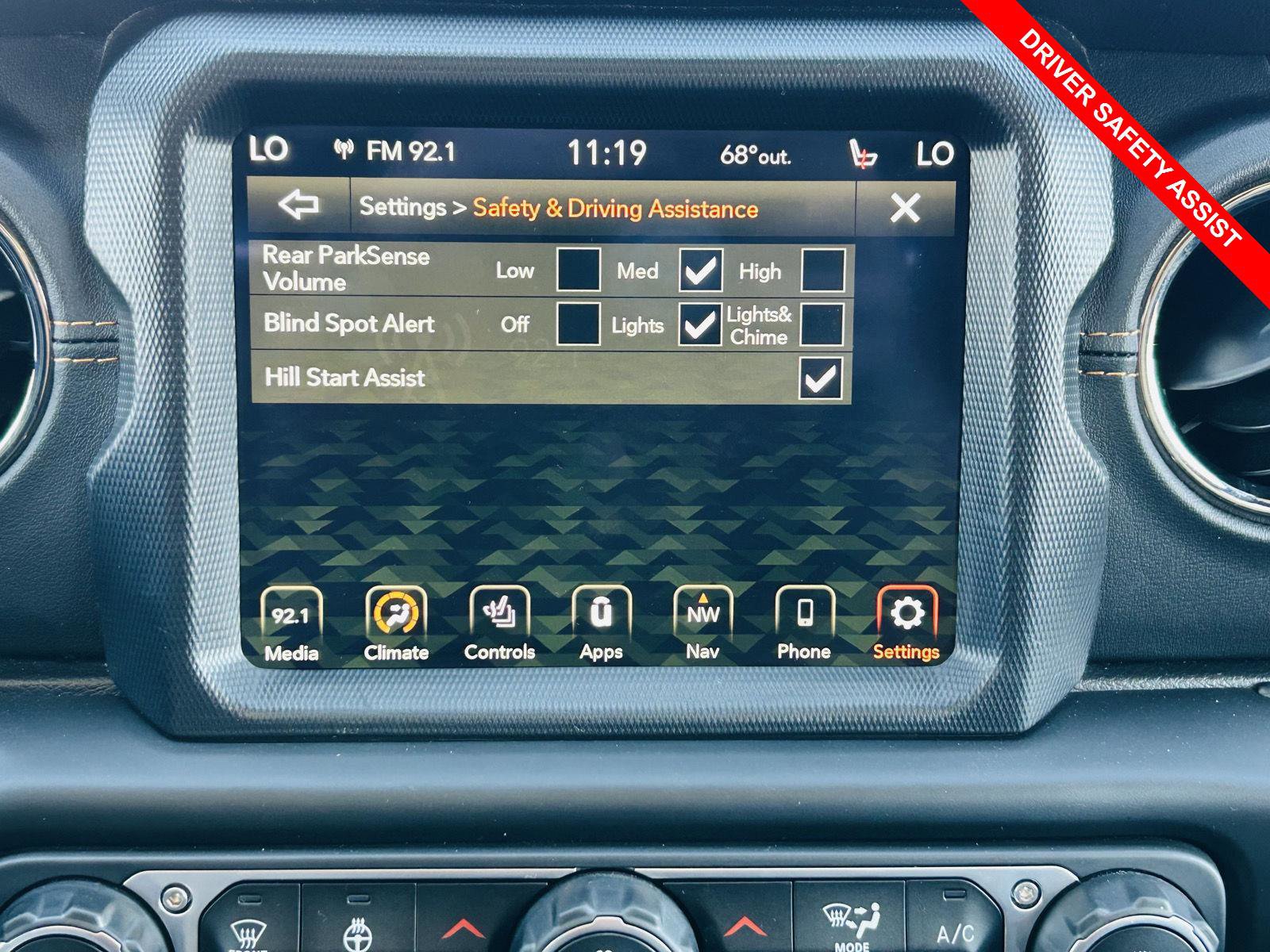 Used 2021 Jeep Gladiator Overland image 6