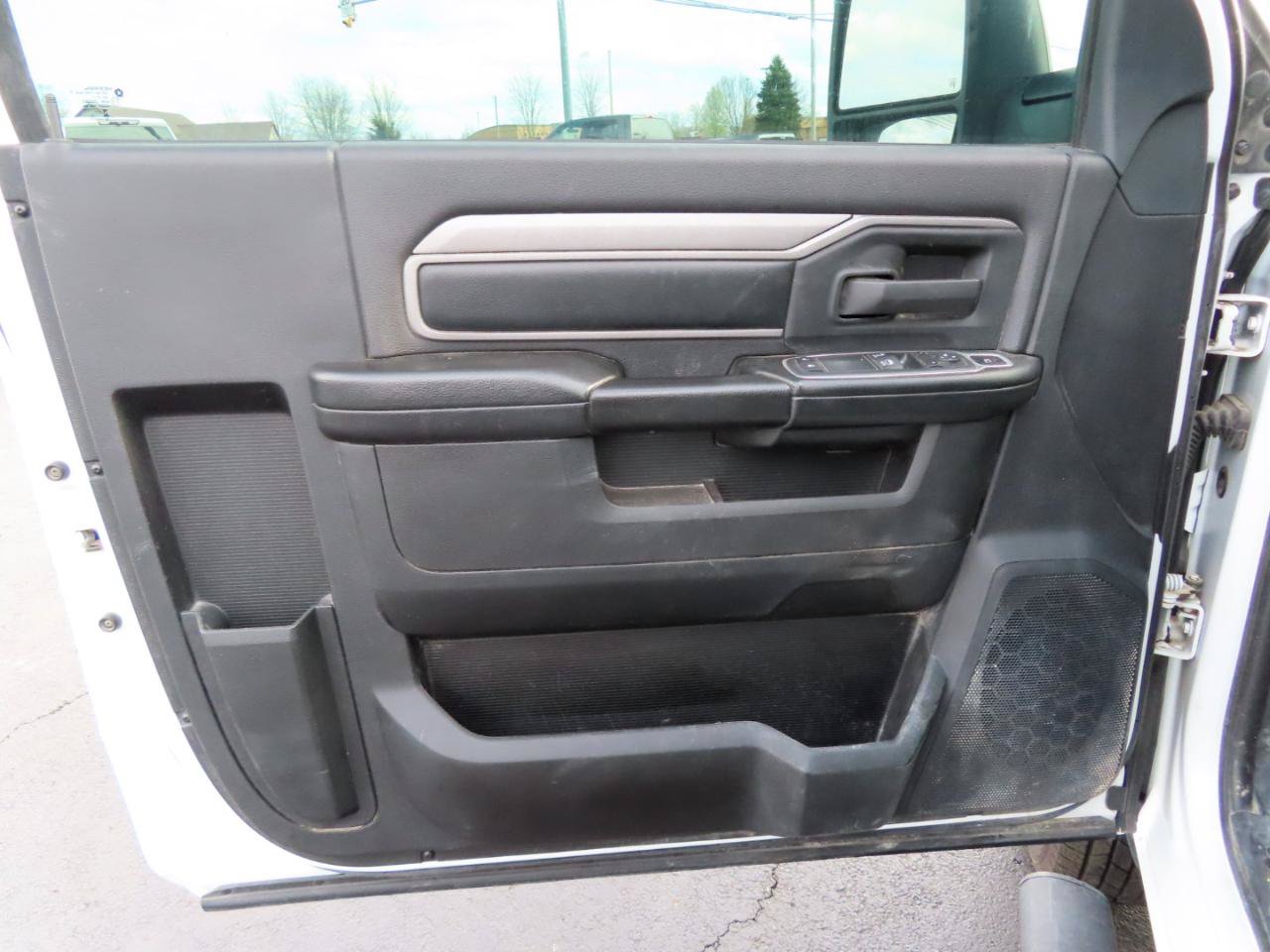 Used 2024 RAM 3500 Tradesman AWD/4WD image 17