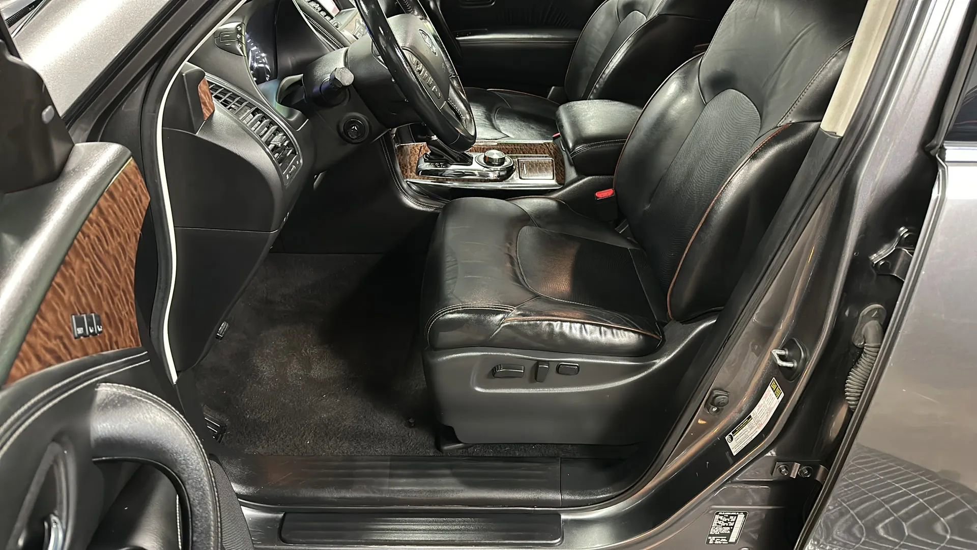 Used 2019 Nissan Armada SL w/ Premium Package image 10