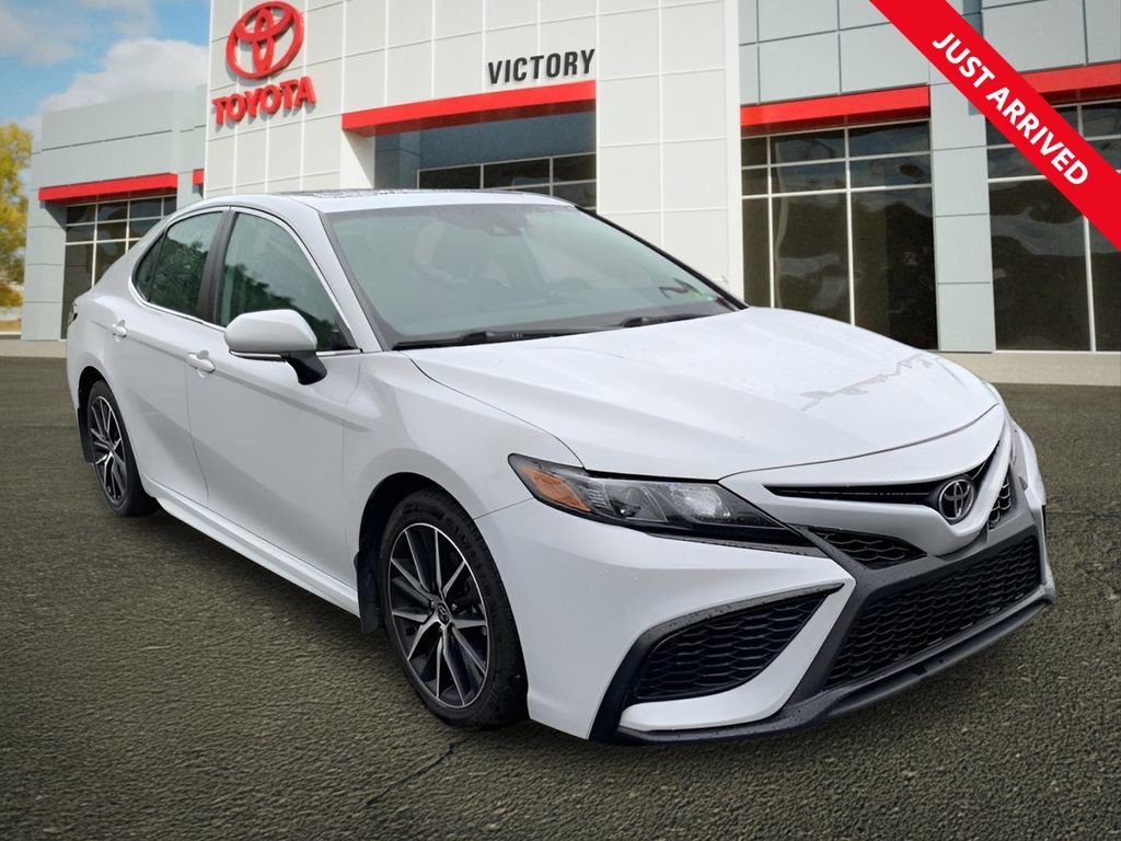 Used 2023 Toyota Camry SE w/ Convenience Package