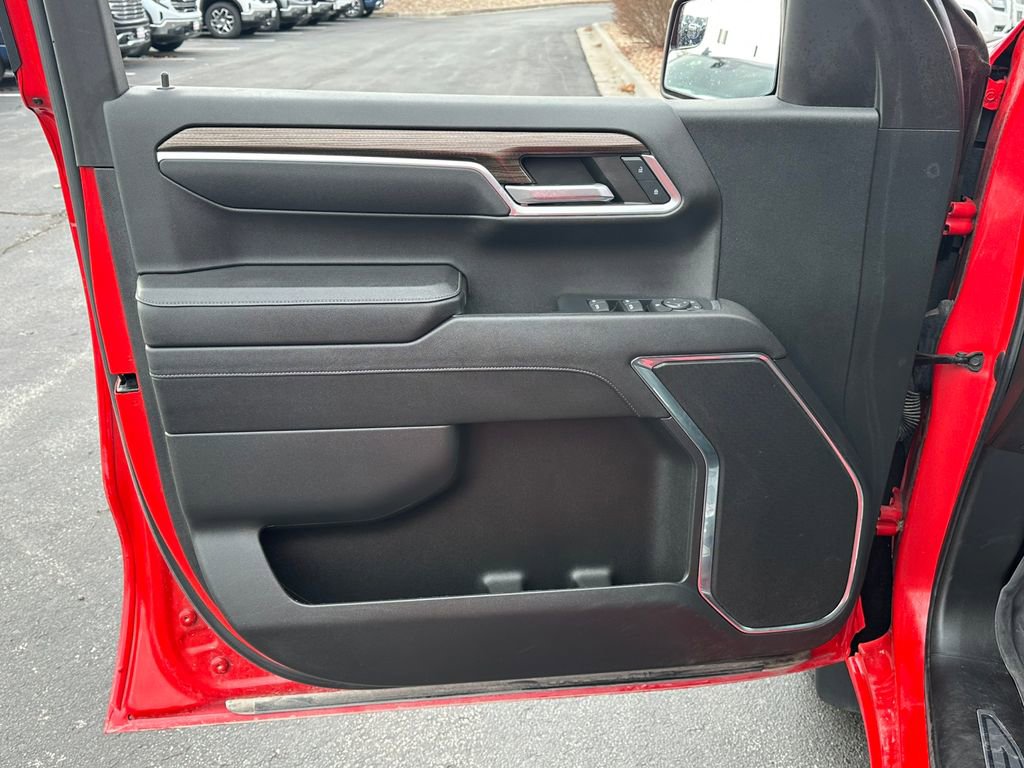 Used 2023 Chevrolet Silverado 1500 LT image 26