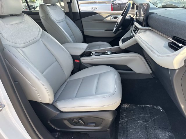 New 2026 Ford Explorer Active w/ Active Comfort Package RWD image 11