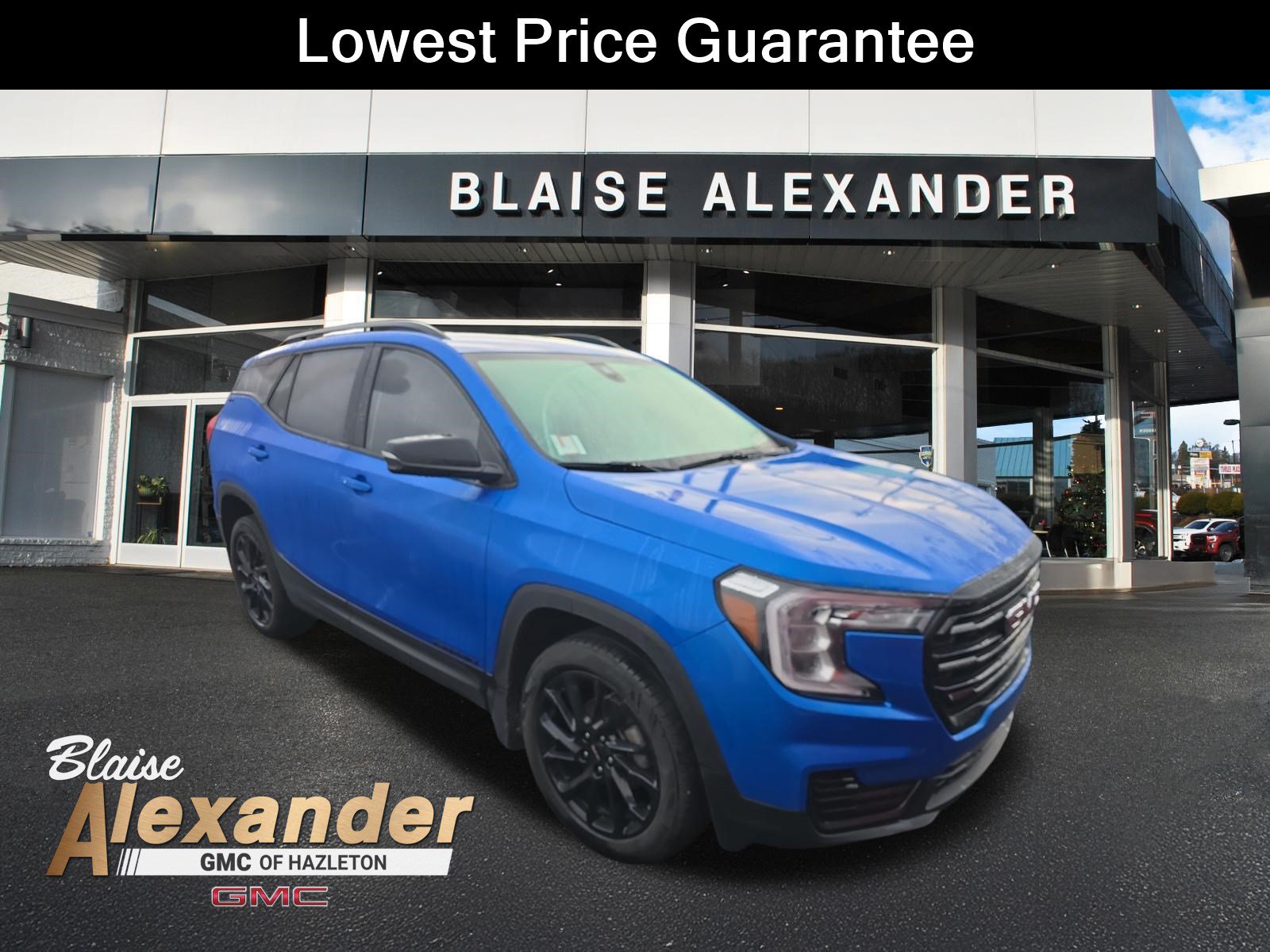 Used 2024 GMC Terrain SLE w/ Driver Convenience Package AWD/4WD image 1