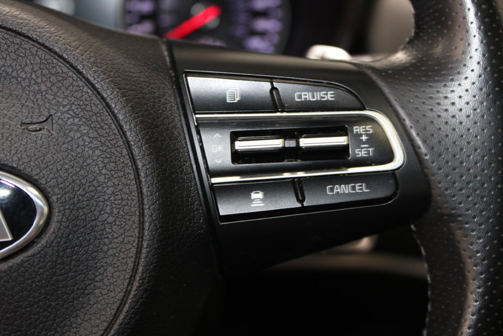 Used 2020 Kia Stinger GT1 RWD image 29