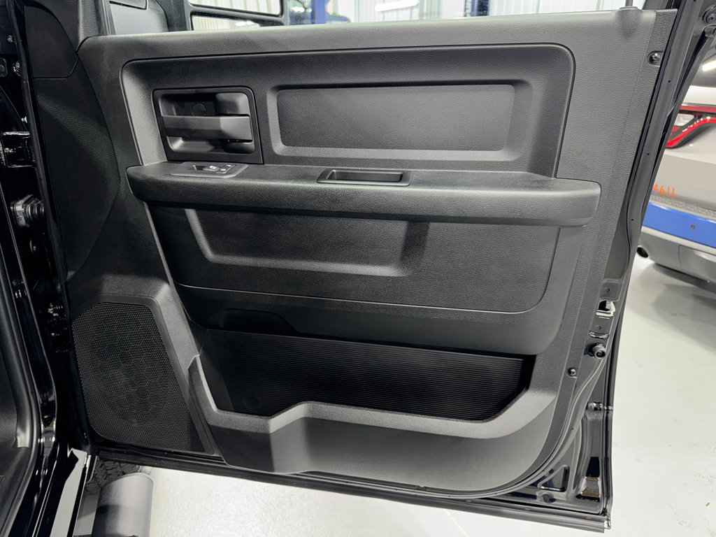 New 2025 RAM 2500 Tradesman AWD/4WD image 16