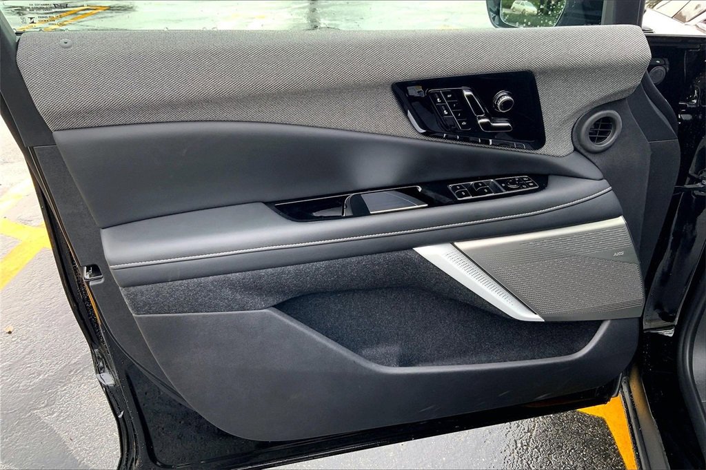 New 2026 Cadillac Optiq Luxury 1 image 11