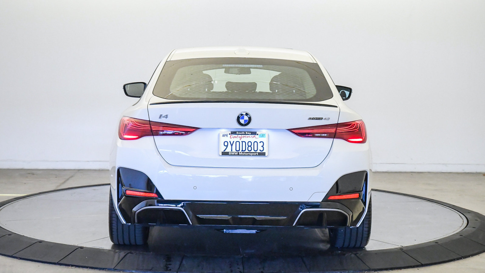 Used 2026 BMW i4 eDrive40 w/ M Sport Package RWD image 3
