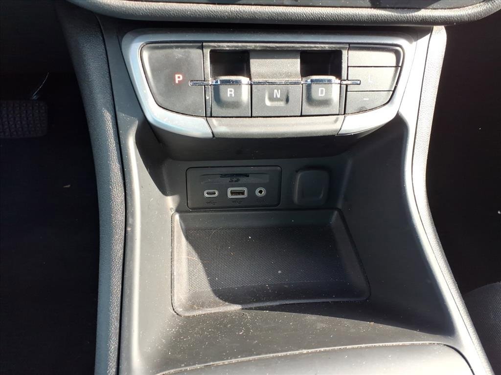 Certified 2024 GMC Terrain SLT image 12