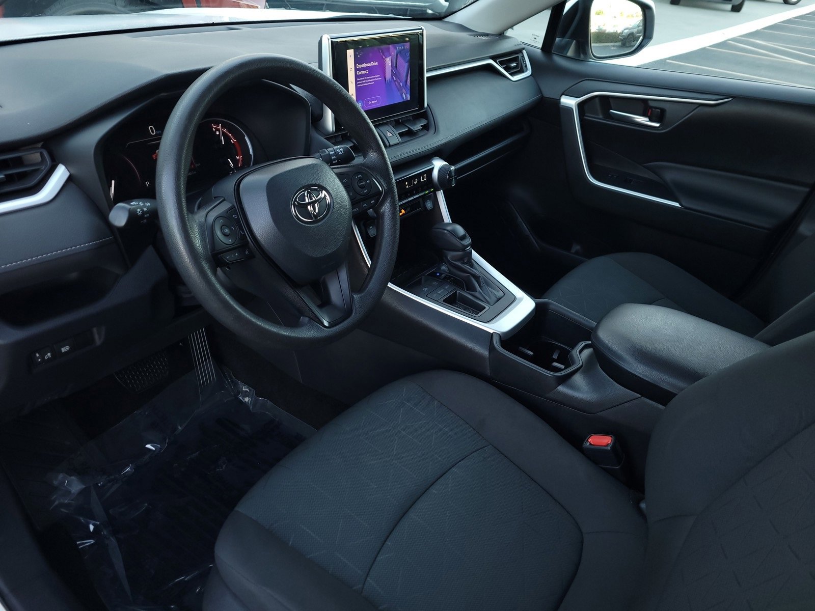 Used 2023 Toyota RAV4 XLE image 8