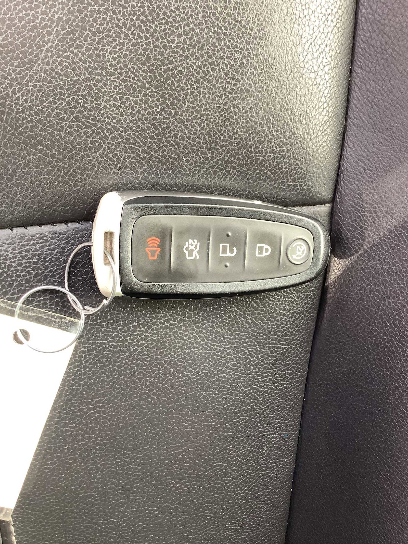 Used 2013 Ford Escape Titanium w/ Class II Trailer Tow Pkg image 20