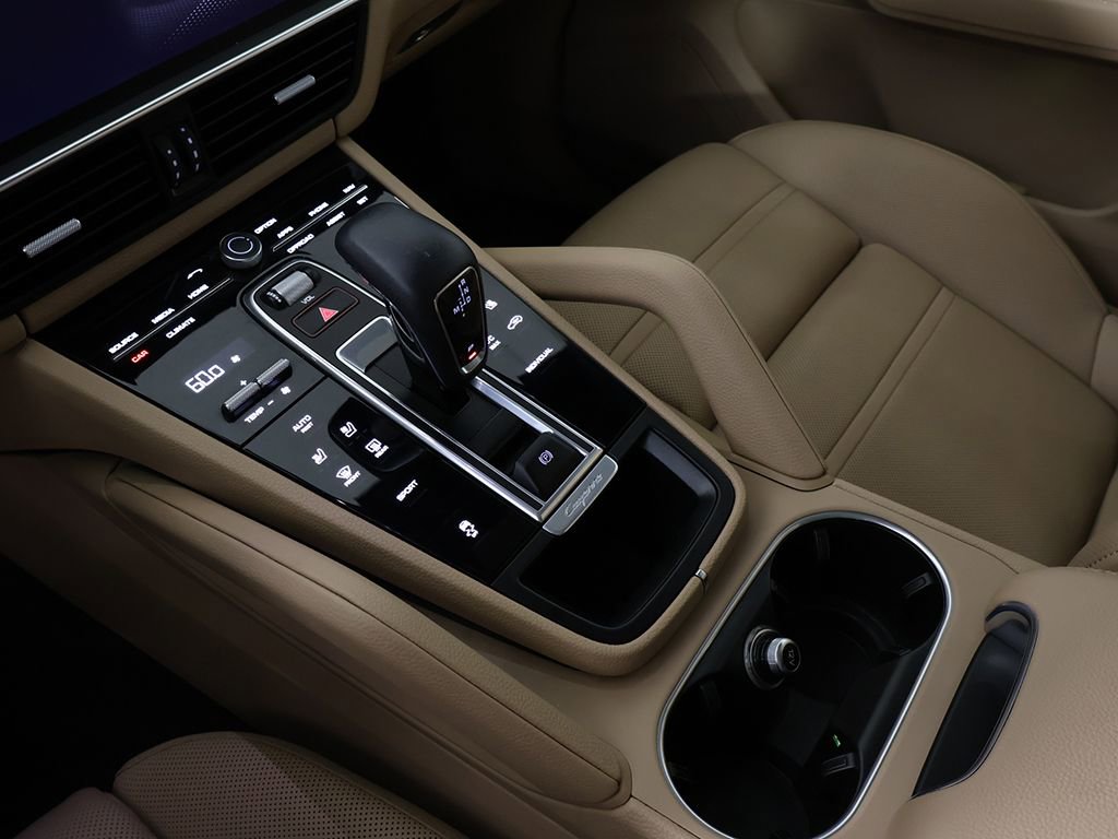 Used 2023 Porsche Cayenne AWD/4WD image 59