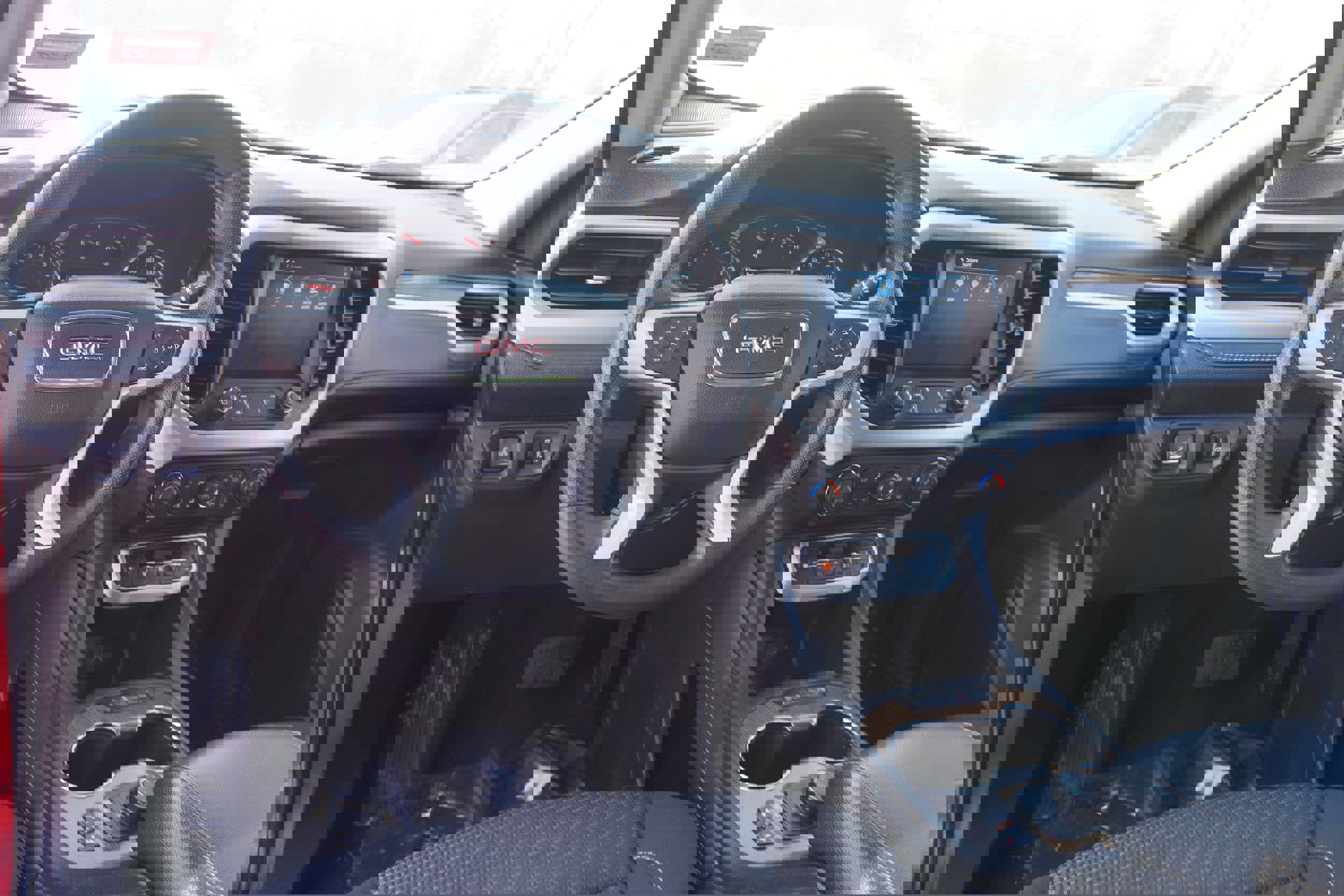 Used 2021 GMC Acadia SLE w/ Driver Convenience Package image 16