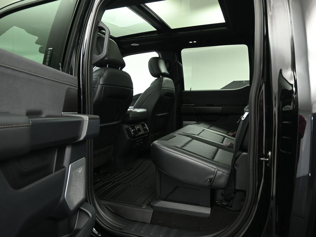 Certified 2022 Ford F150 Raptor w/ Equipment Group 801A High image 21