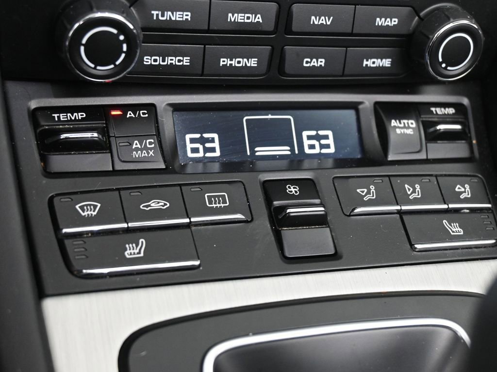 Certified 2019 Porsche 911 Targa 4S AWD/4WD image 15