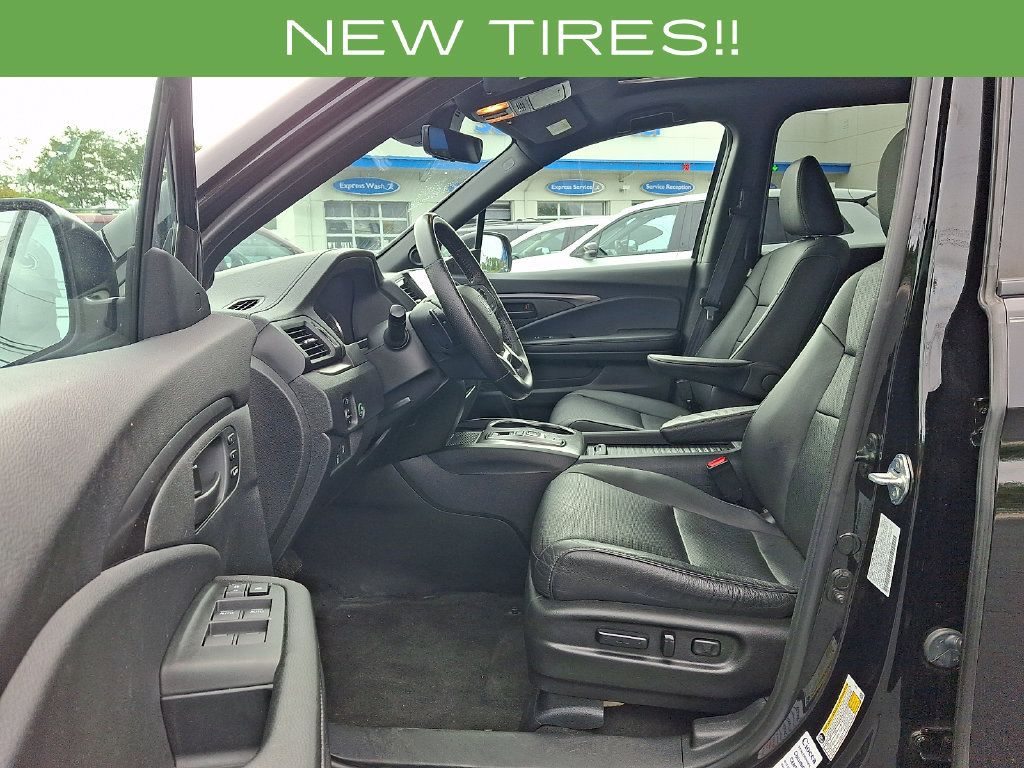 Used 2023 Honda Passport EX-L image 16