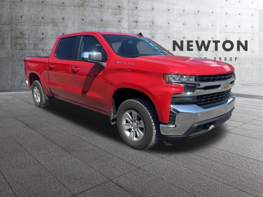 Used 2022 Chevrolet Silverado 1500 LT AWD/4WD image 1