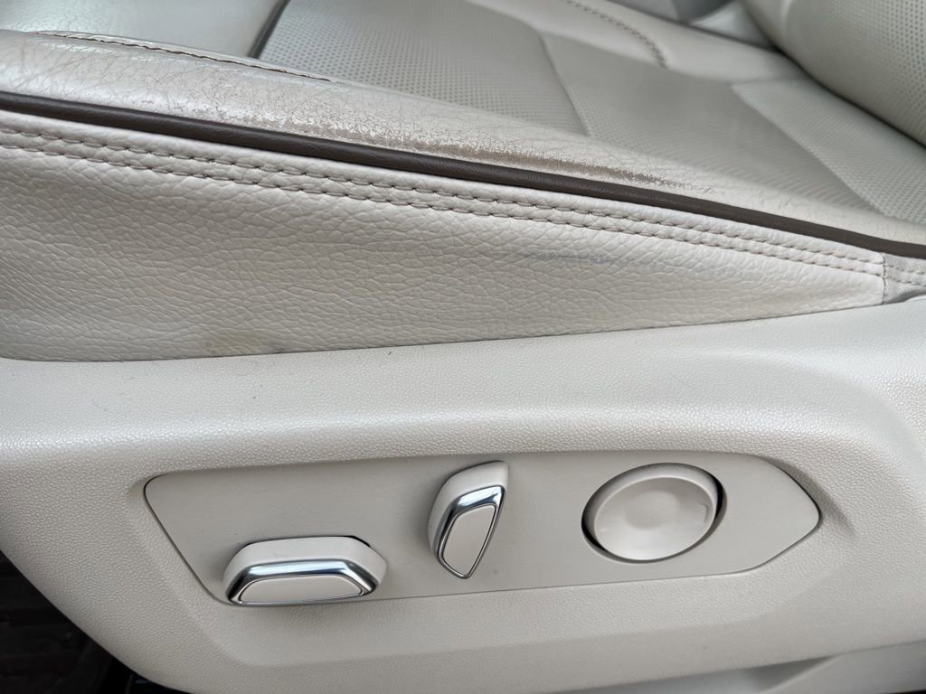 Used 2022 GMC Yukon Denali w/ Max Trailering Package image 11