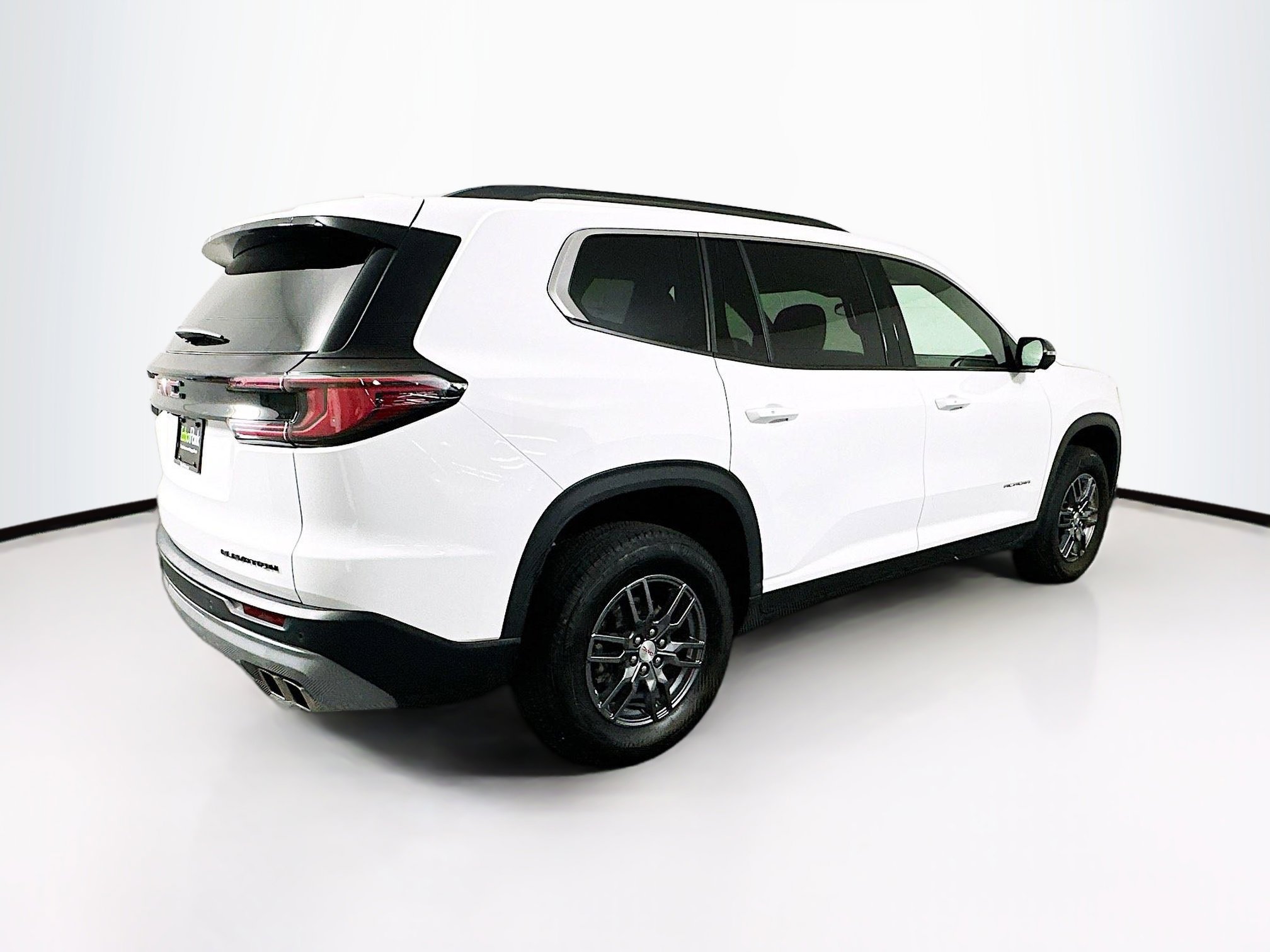 Used 2025 GMC Acadia Elevation image 9