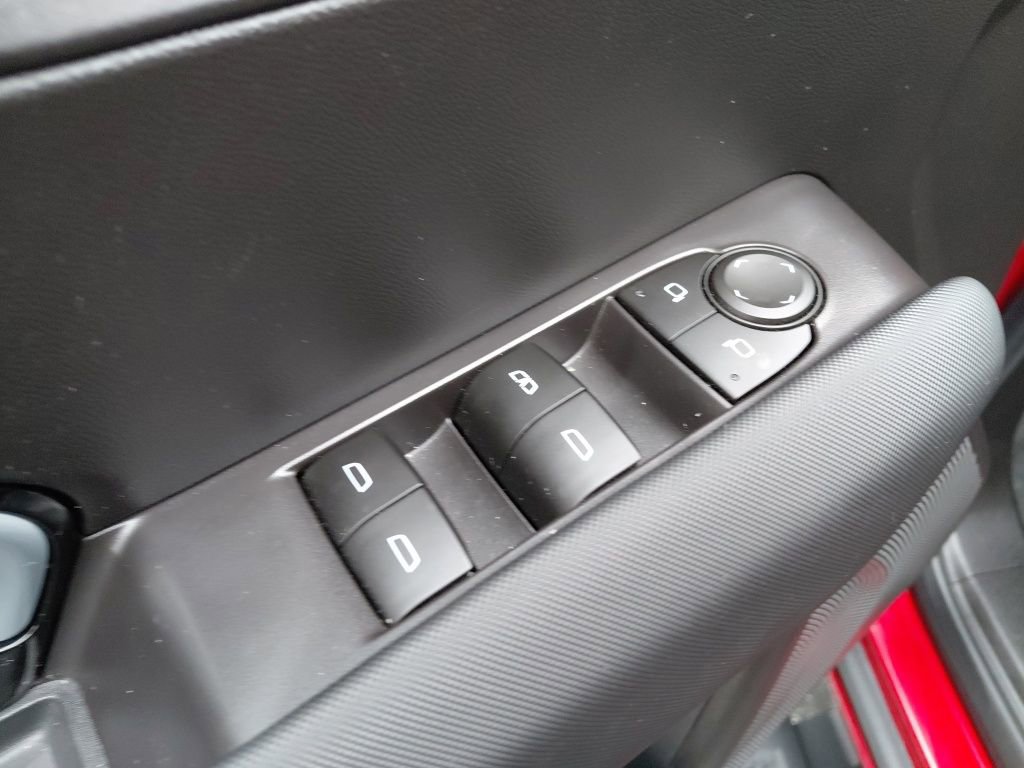 Used 2023 Chevrolet Colorado Z71 w/ Z71 Convenience Package 2 image 24