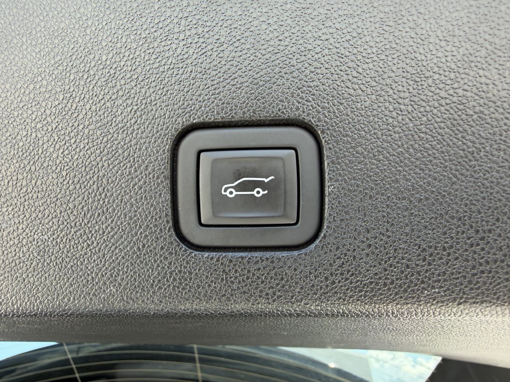 Used 2024 Cadillac XT6 Luxury FWD image 27