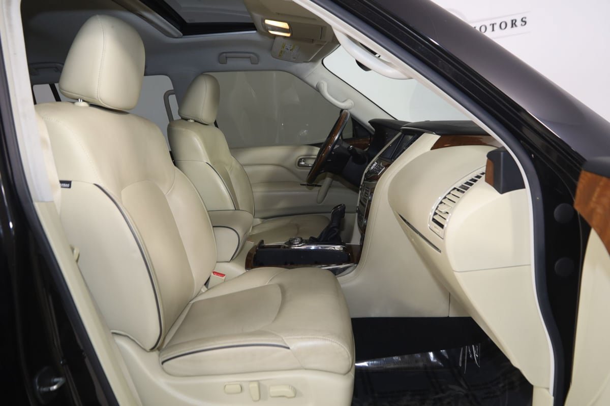 Used 2018 INFINITI QX80 4WD w/ Driver Assistance Package image 13