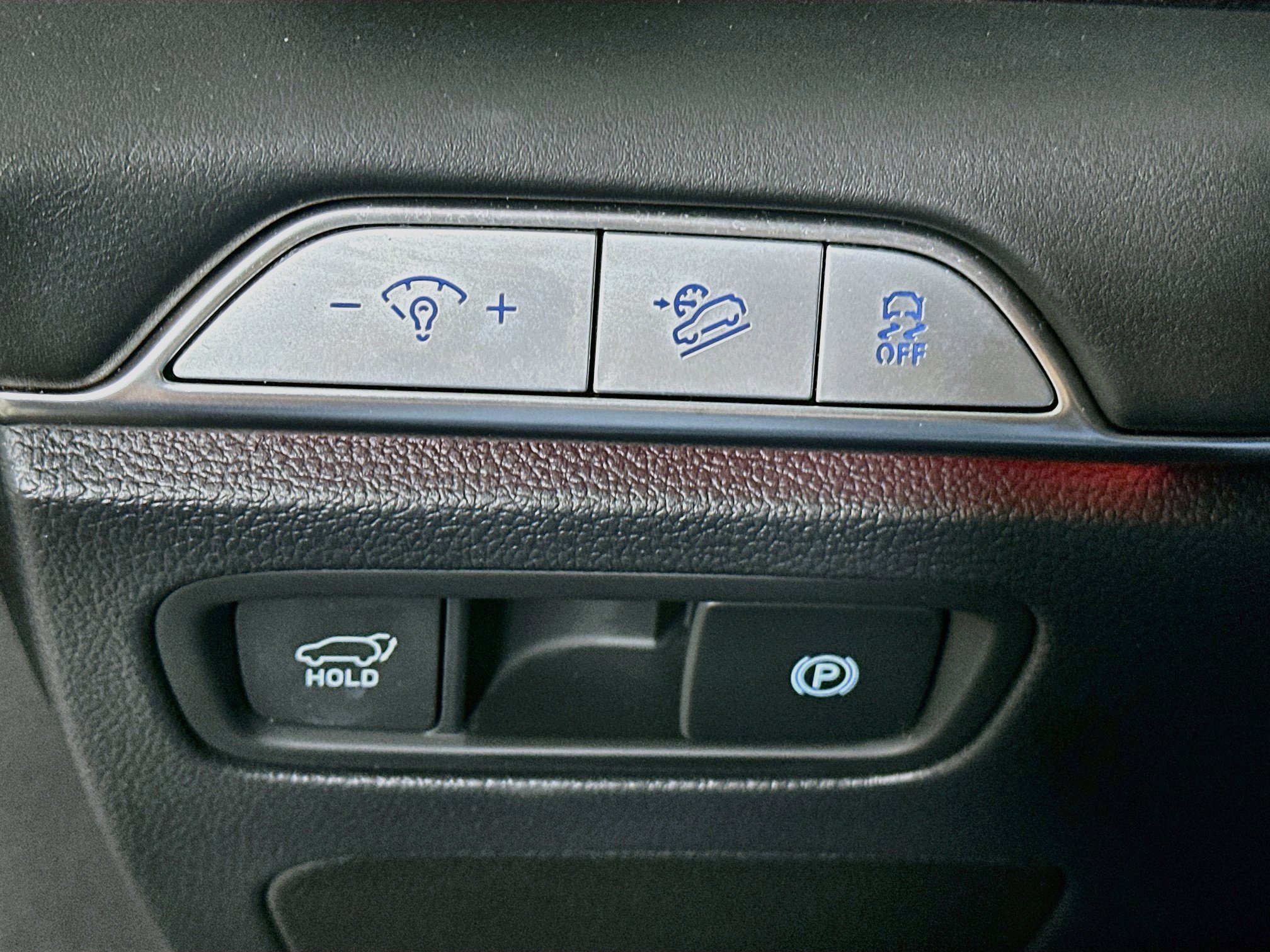Used 2025 Genesis GV80 2.5T Standard AWD/4WD image 17