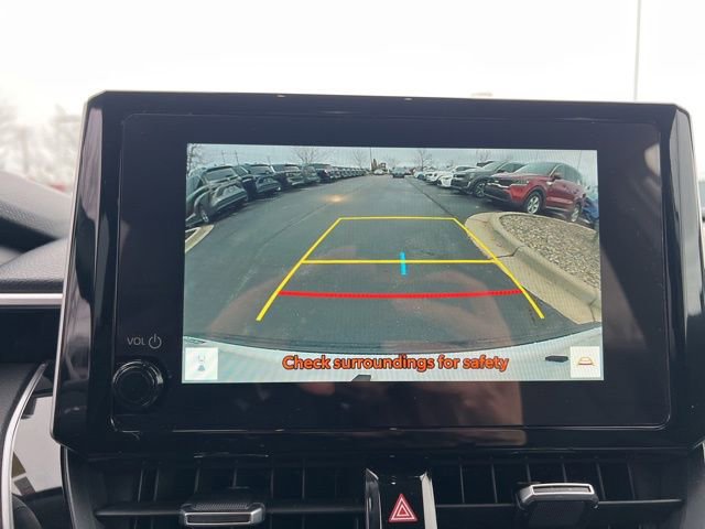 Used 2025 Toyota Corolla Cross XLE image 19
