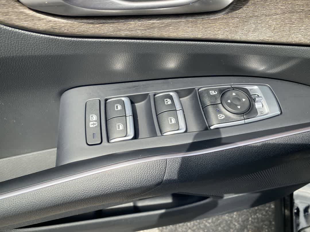 Used 2023 Kia Sorento S w/ Panoramic Sunroof Package AWD/4WD image 13