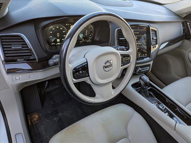Used 2017 Volvo XC90 T6 Momentum w/ Vision Package image 10