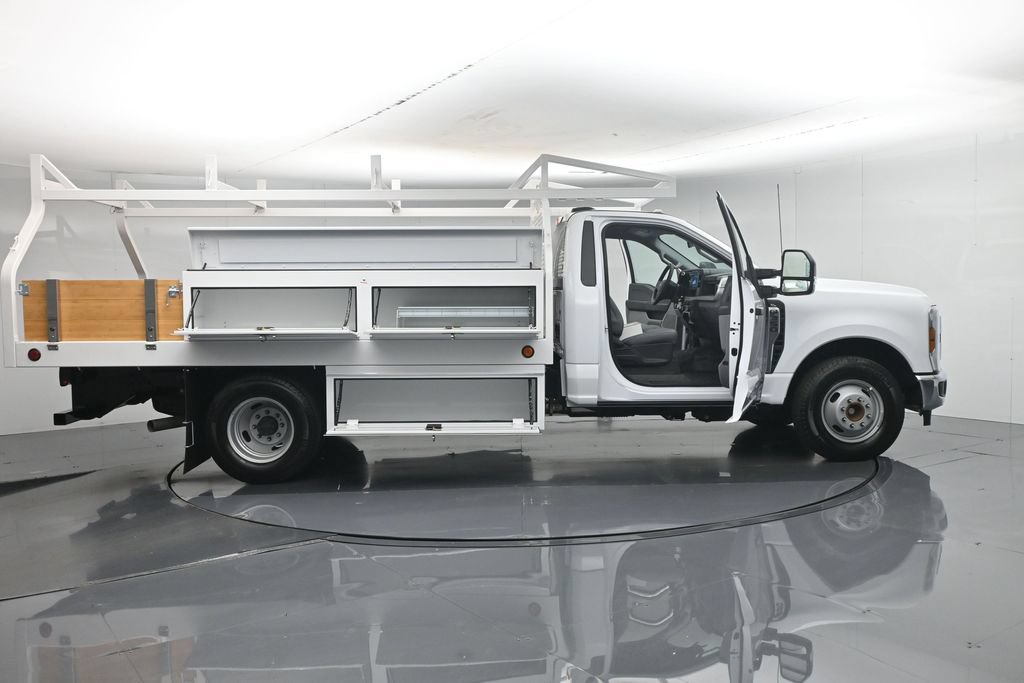 New 2026 Ford F350 XL w/ XL Chrome Package RWD image 4