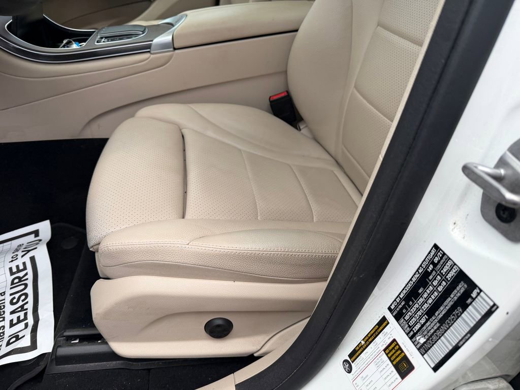 Used 2022 Mercedes-Benz GLC 300 image 12