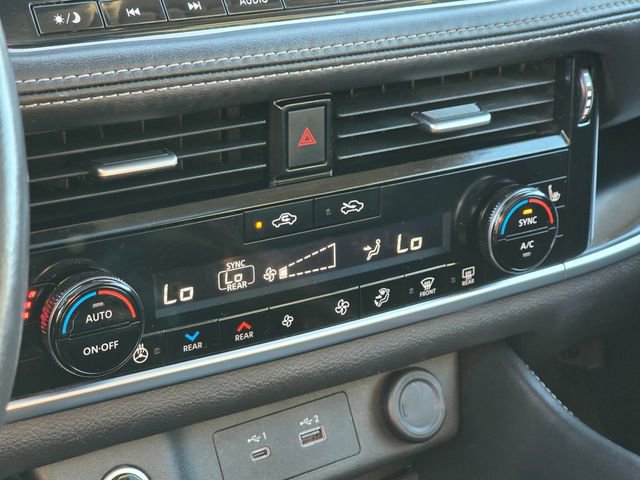 Used 2023 Nissan Rogue SL w/ SL Premium Package image 34