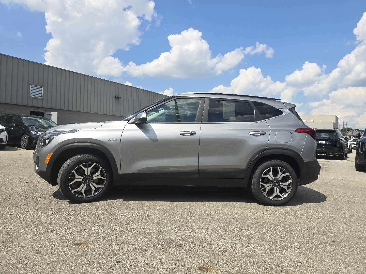 Used 2023 Kia Seltos EX AWD/4WD image 15