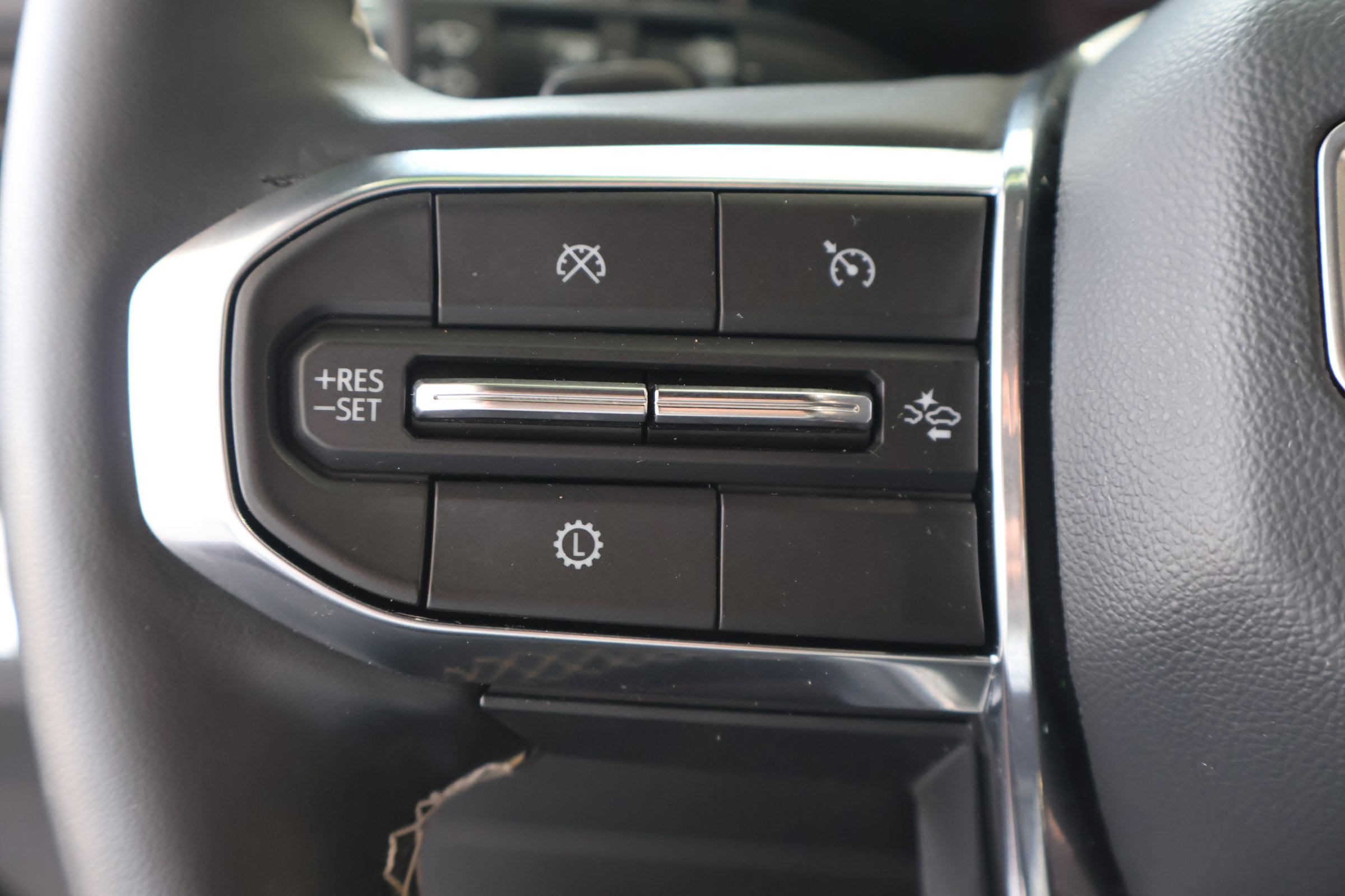 Used 2024 GMC Acadia Denali w/ LPO, Floor Liner Package image 27