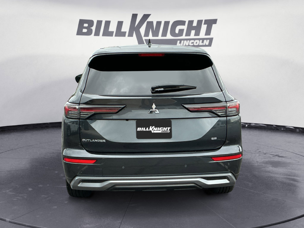 Used 2025 Mitsubishi Outlander SE FWD image 5