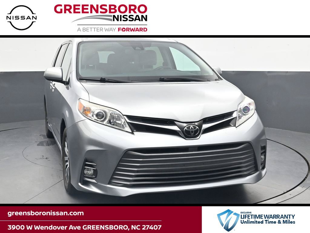 Used 2018 Toyota Sienna XLE Premium