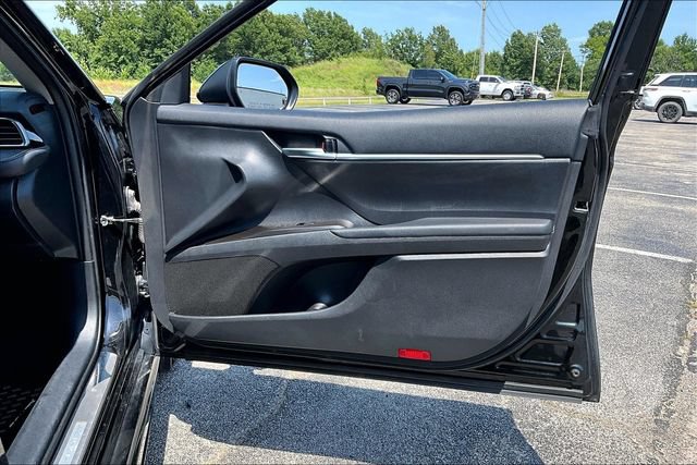 Used 2024 Toyota Camry SE FWD image 28