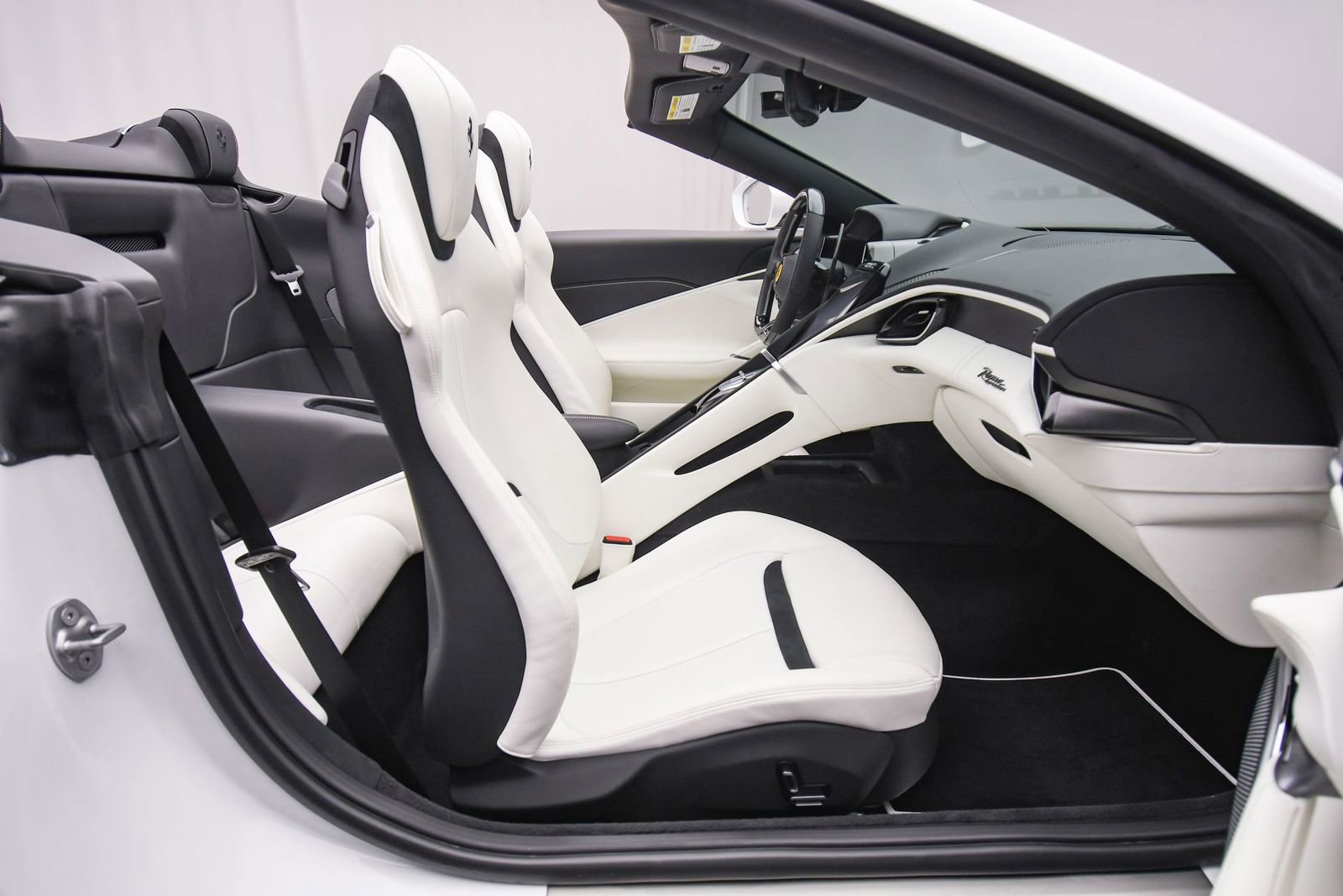 Certified 2024 Ferrari Roma Spider image 56