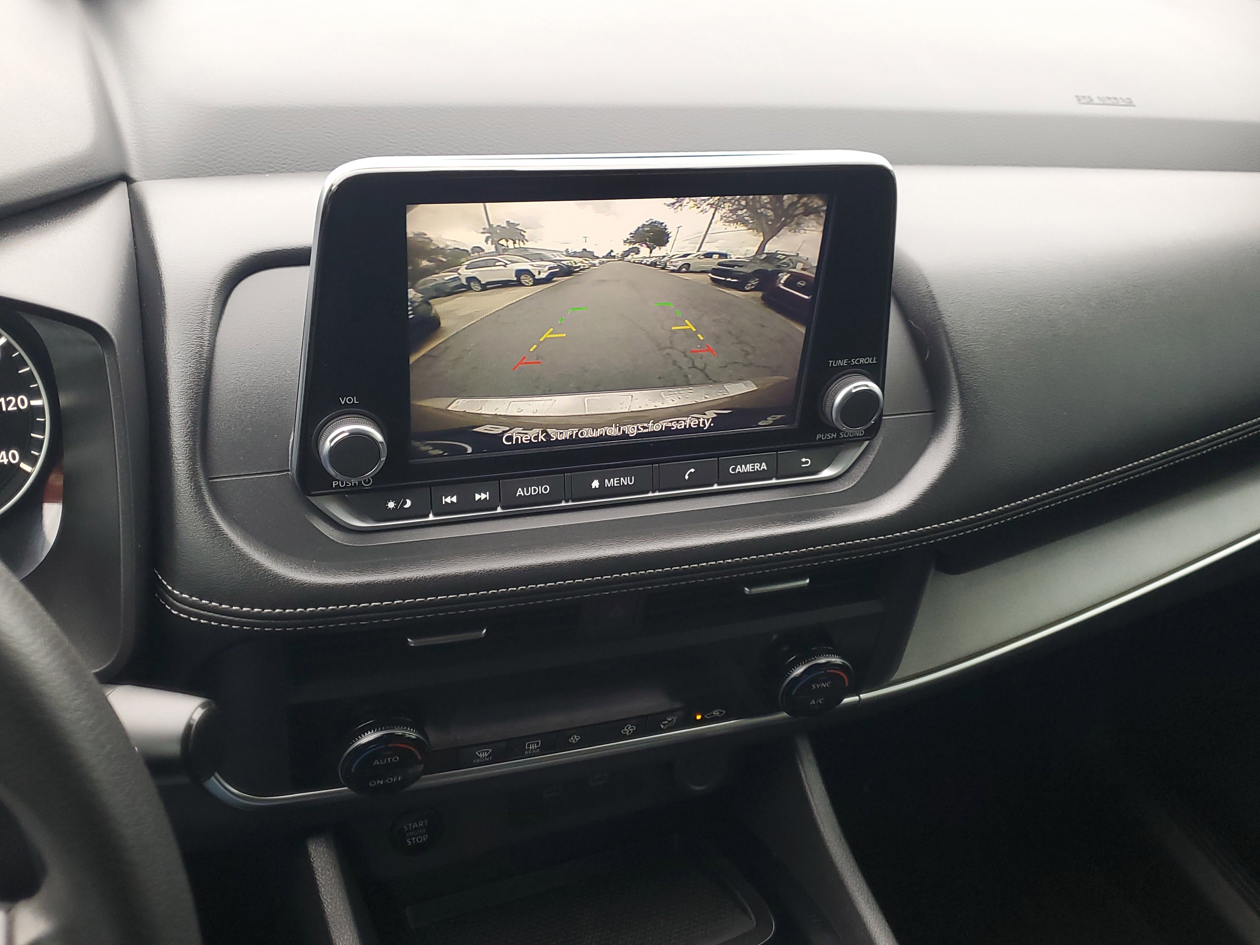 Certified 2024 Nissan Rogue SV image 26