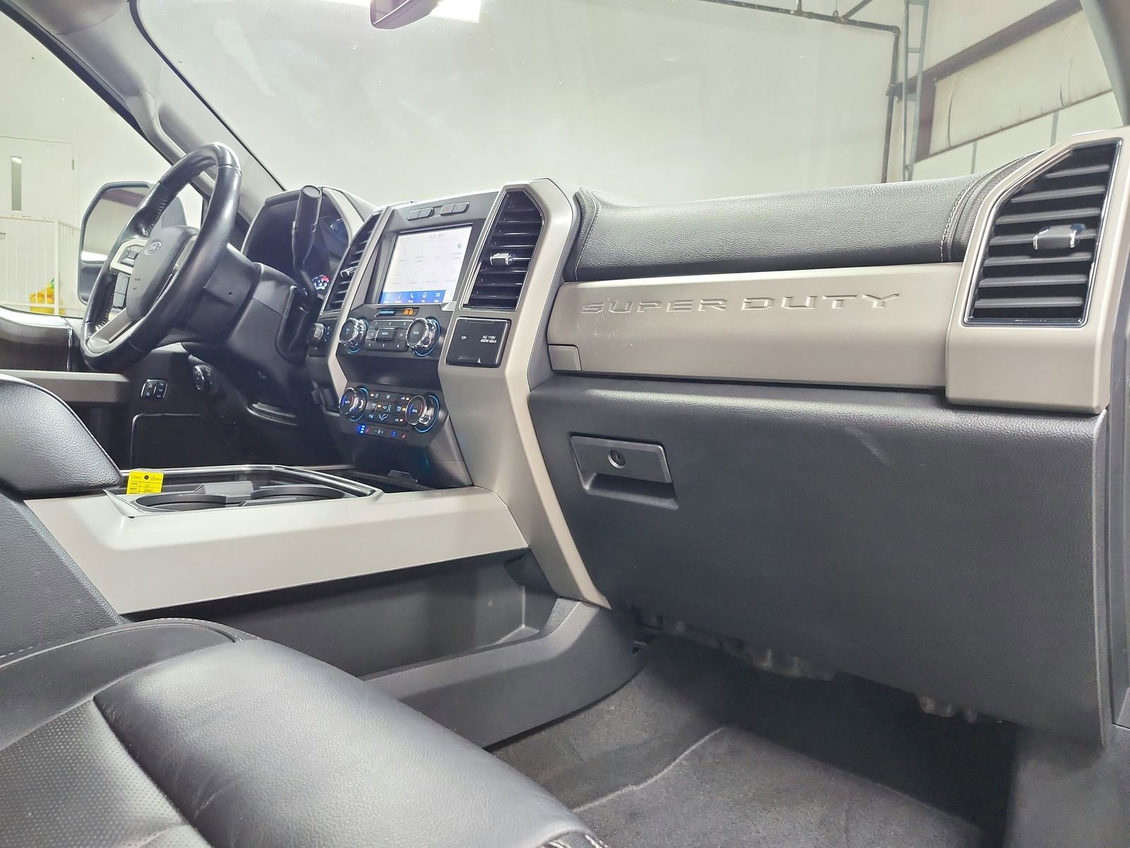 Used 2021 Ford F350 Lariat AWD/4WD image 44