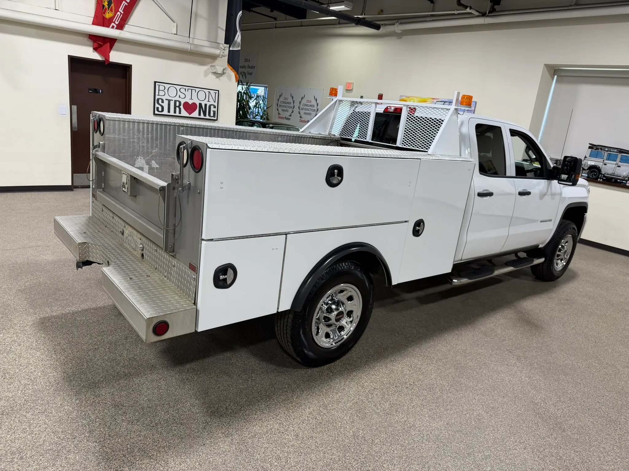 Used 2017 GMC Sierra 2500 4x4 Double Cab w/ Sierra Convenience Package image 21