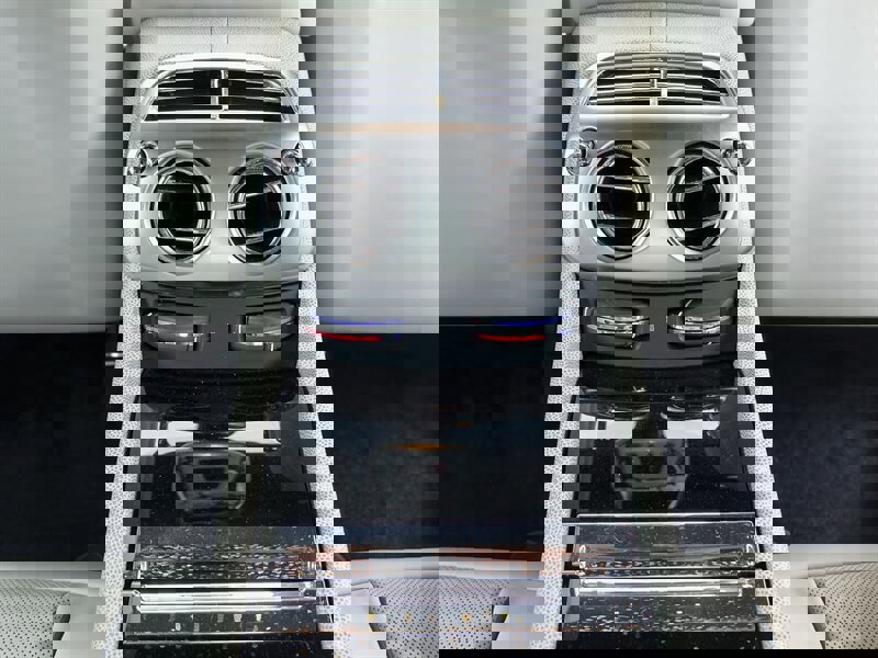 Used 2016 Rolls-Royce Wraith image 20