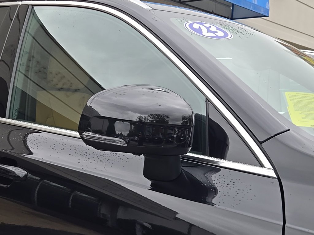 Certified 2024 Volvo XC90 B6 Ultimate w/ Protection Package AWD/4WD image 8
