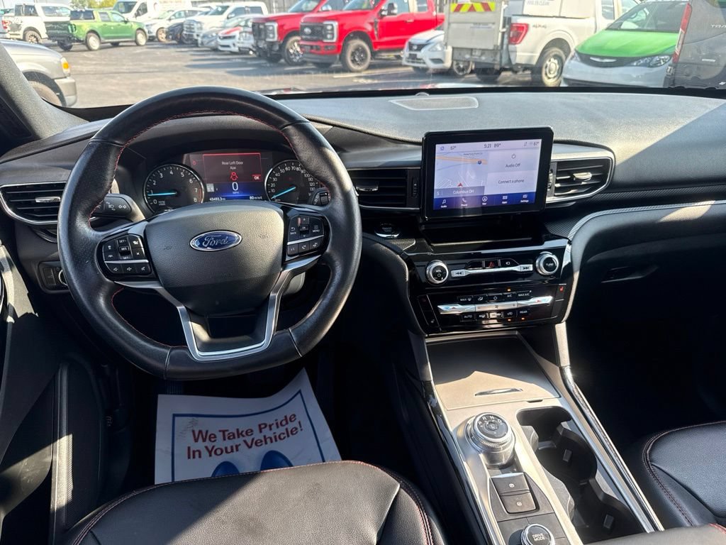 Used 2023 Ford Explorer ST-Line AWD/4WD image 13