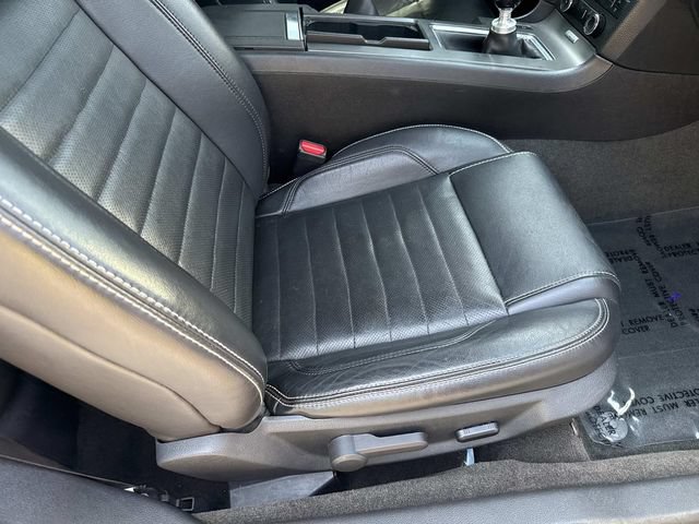 Used 2014 Ford Mustang GT Premium w/ Comfort Package RWD image 10