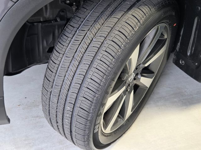 Used 2024 Honda Pilot Elite image 23