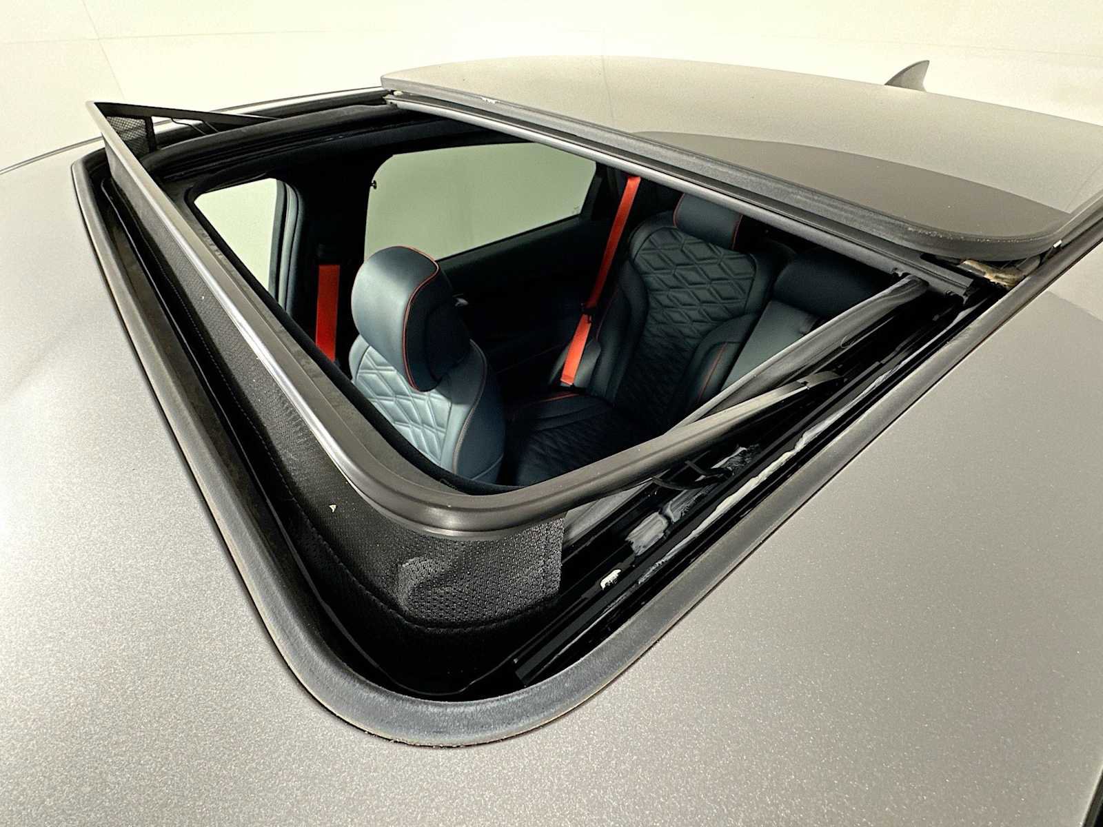 Used 2025 Genesis GV80 3.5T e-SC image 22